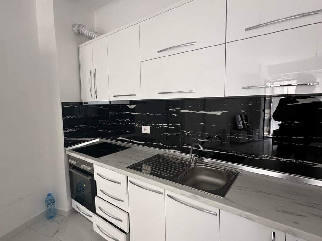 🏡 Jepet apartament 2+1 me Qira te Urban Gate, Astir