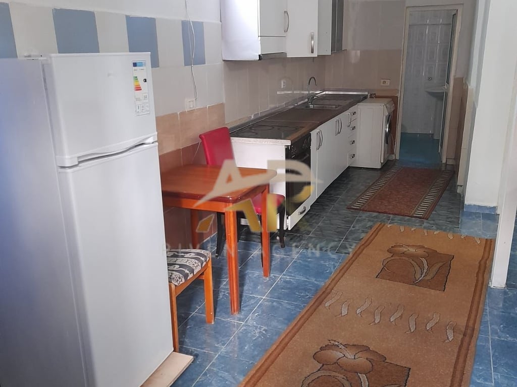 Jepet me qera apartament 1+1 Ali Demi