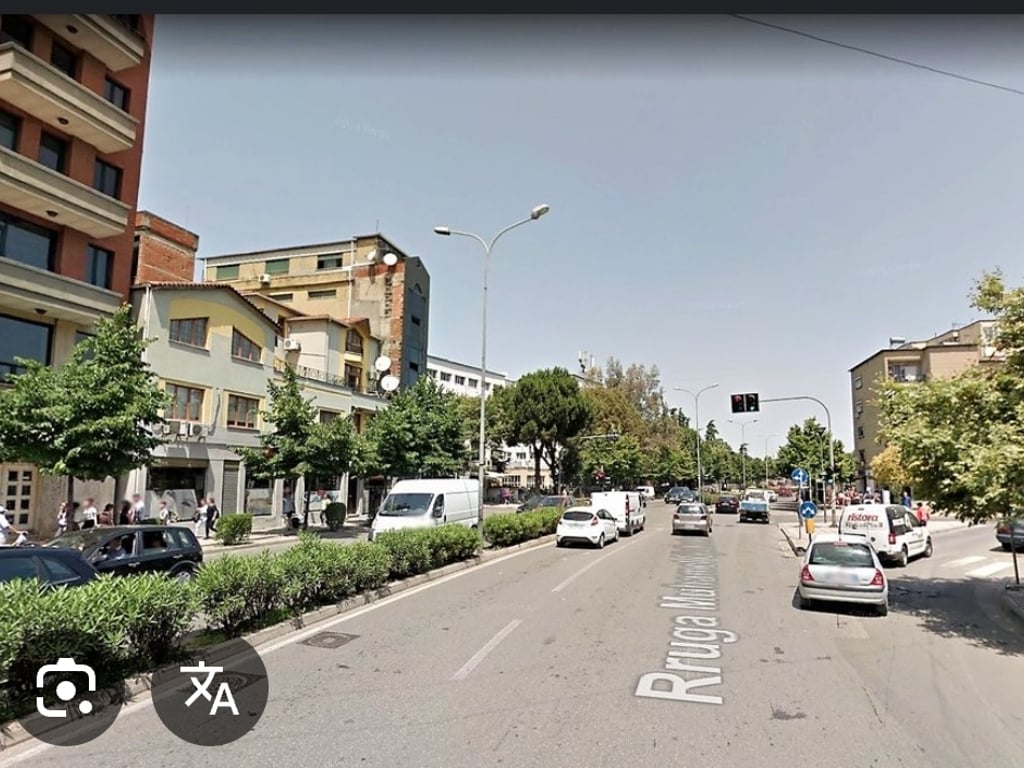 Dyqan per shitje prane 21 Dhjetori