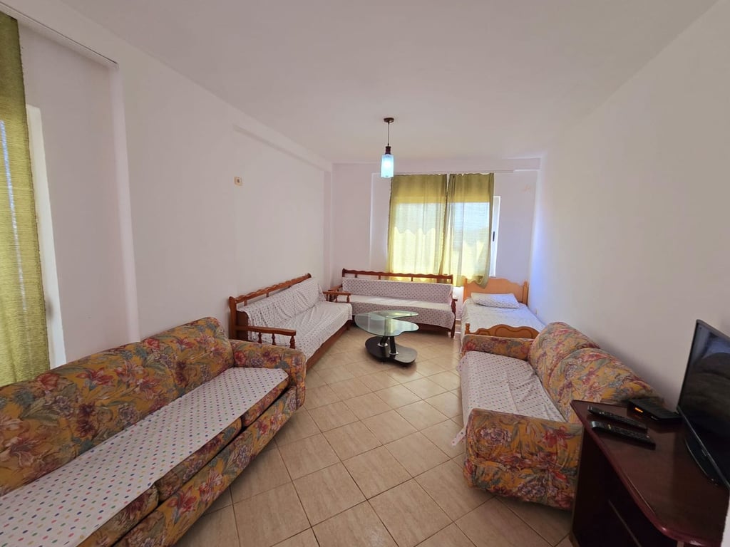 SHITET APARTAMENT 2+1 NE PLAZHIN HEKURUDHA, DURRËS 