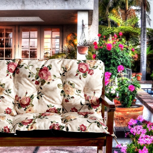 bench cushion flower