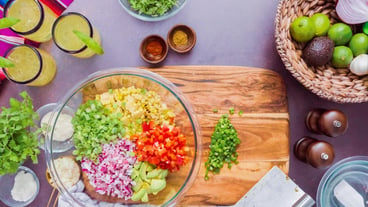 Step by step: How to prepare a traditional Mexican corn salad.