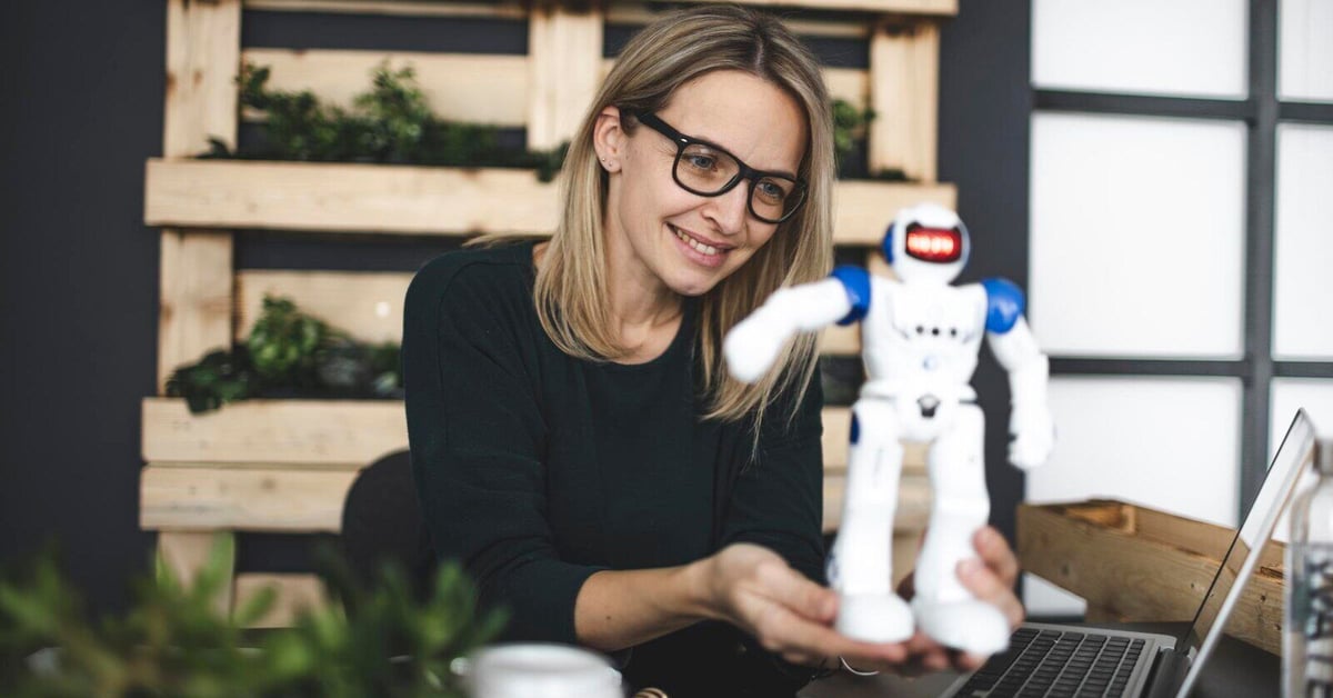 Explore creating your own AI assistant - Discovaz