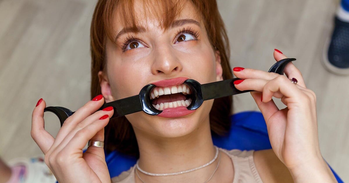 Restoring confidence: a comprehensive guide to dental clips for missing ...
