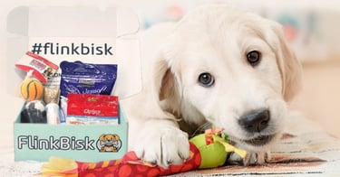 Vil du skjemme bort hunden din kan du bestille en Flinkbisk goodiebag med godbiter, leker, belønningsbiter osv. verdt over 500 kroner. Det er ingen bindingstid, men du må dekke porto 99 kroner for startpakken.