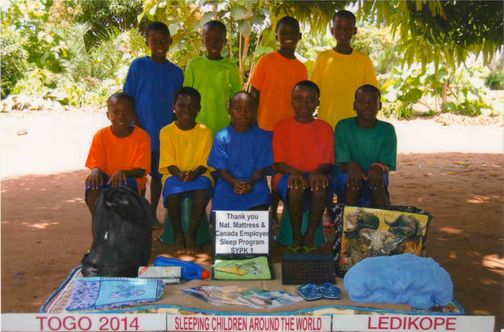 Sleeping-Children-Around-the-World-2