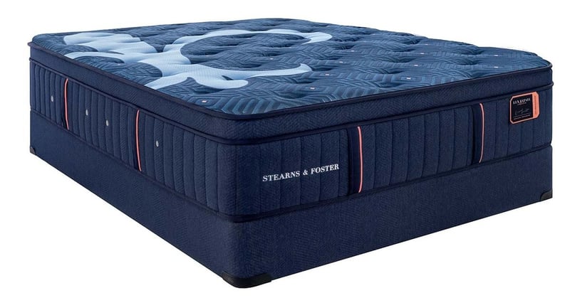 STEARNS & FOSTER® Lux Estate® 16" Medium Firm Euro Top Mattress - Queen