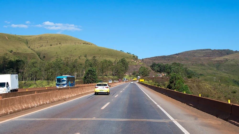 rodovia-estrada-12381842