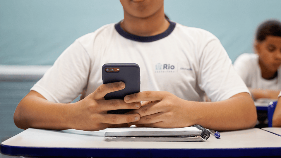 celulares-nas-escolas-960x540