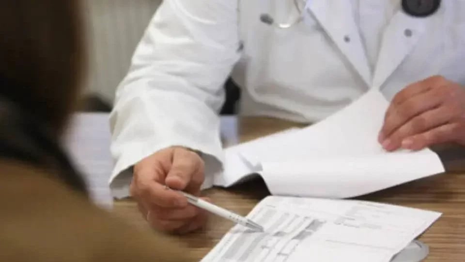 size_960_16_9_medicos107-960x540