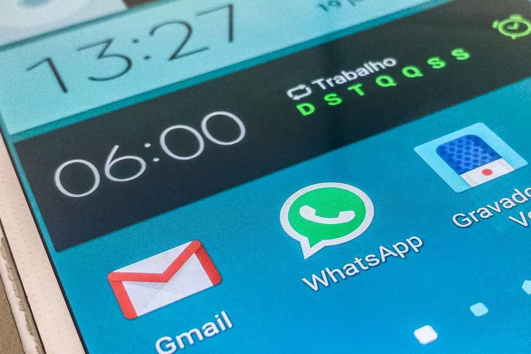 whatsapp-celular-63376ff4c3