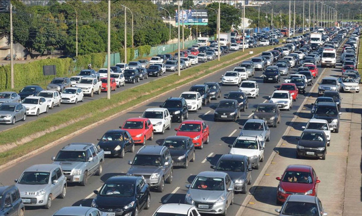 1_carros_automoveis_veiculos_transito_jose_cruz_agencia_brasil-43273283
