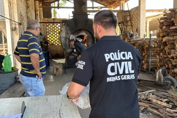 policia-civil-incinera-drogas-apreendidas-em-guaxupe-64a4acb5136f4