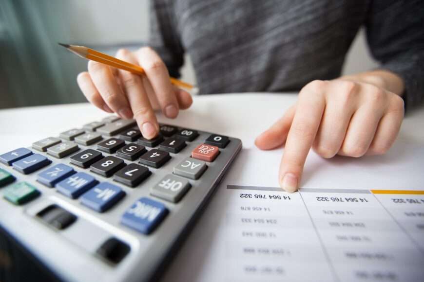 contabilidade-divida-dinheiro-calculo