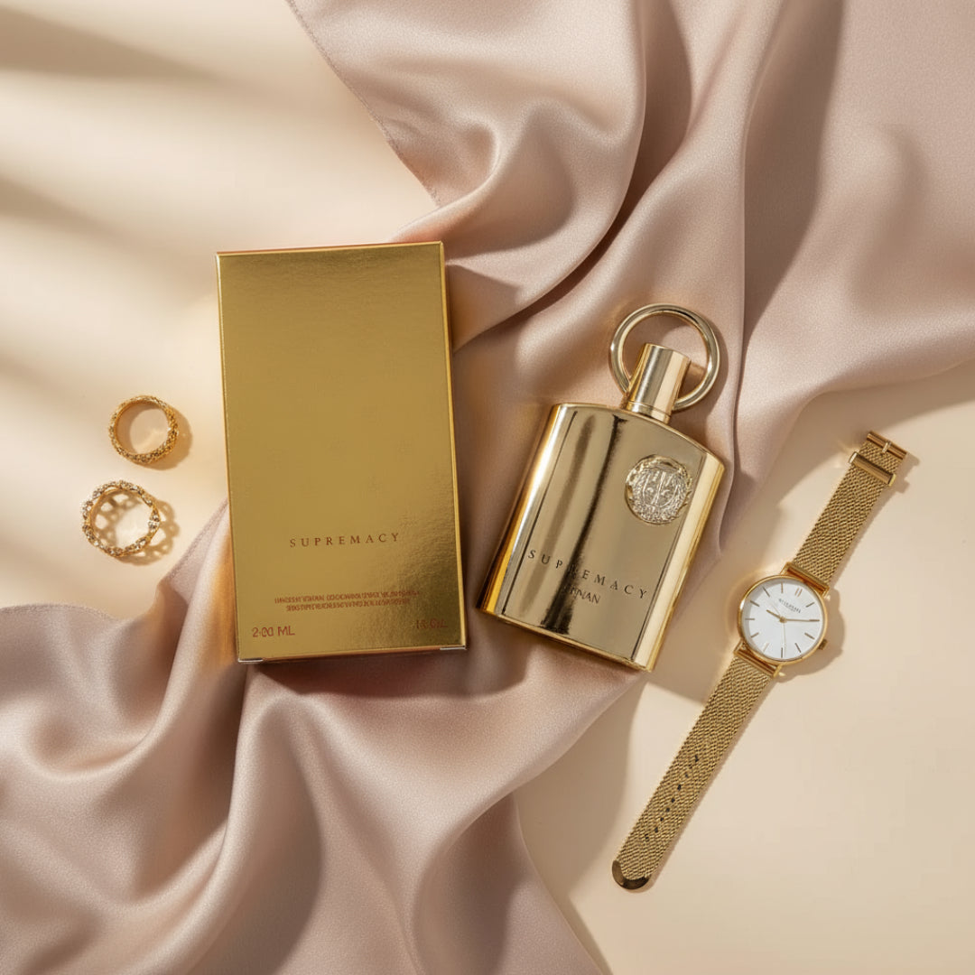 Supremacy Gold dengan hijab beige dan aksesori emas wanita