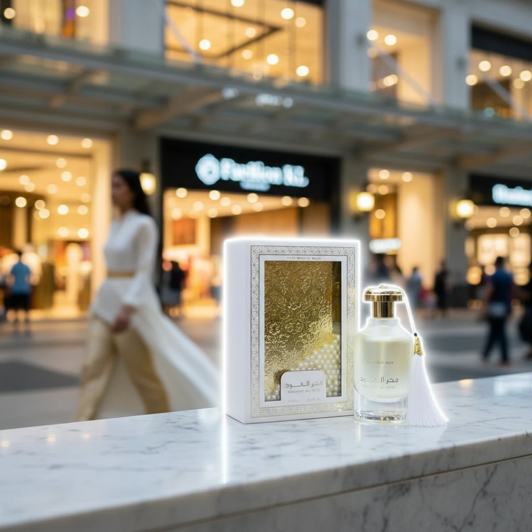 Fakhar Al Oud White Oud di Pavilion KL dengan model Malaysia