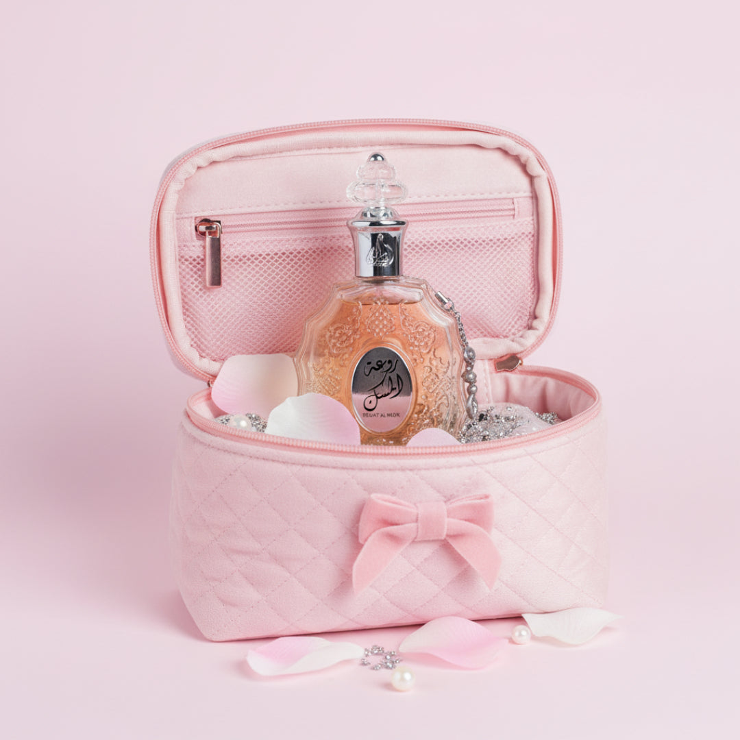 Rouat Al Musk dalam beg makeup pink, gaya wanita Malaysia