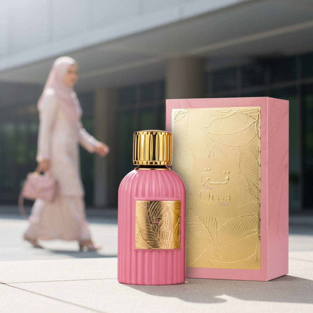 Qissa Pink di Avenue K atrium