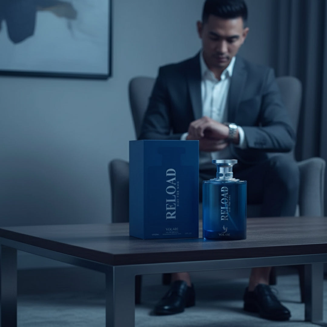 reload blue lelaki melayu ruang tamu cahaya biru maskulin