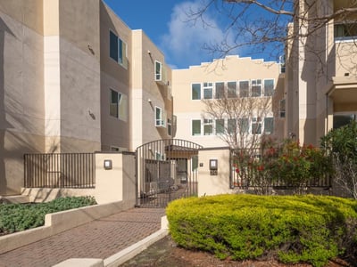 property-image-0