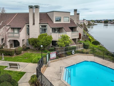 property-image-0