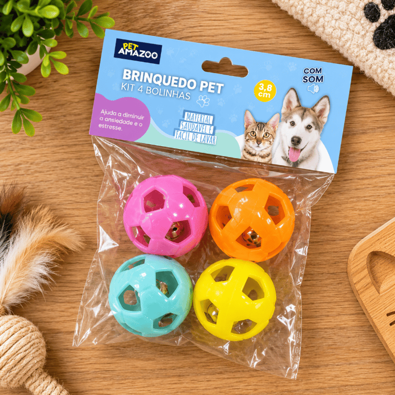 Kit 4 Bolinhas Com Guizo Para Gatos
