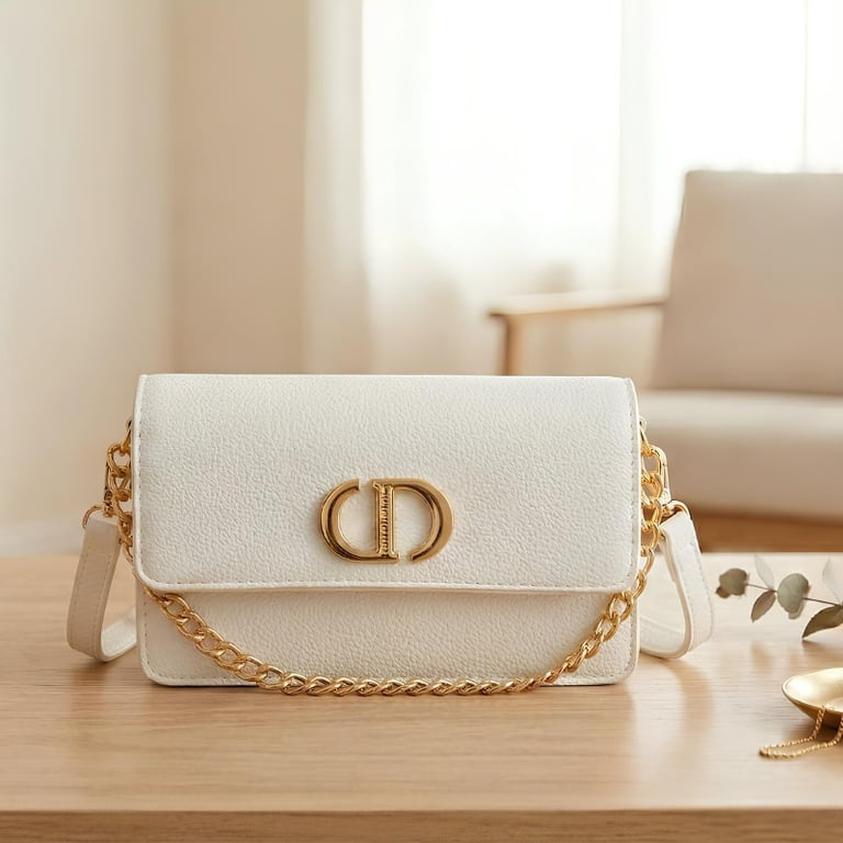 Bolsa Estruturada Em Flotter Estilo Tiracolo 