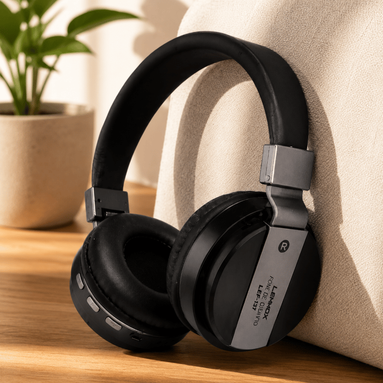 Headphone Sem Fio Bluetooth Com Microfone Rádio FM MP3 Controle De Volume Bateria Recarregável Para Música Chamadas Celular Notebook Trabalho Estudos E Viagens