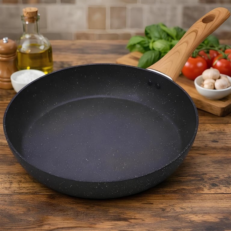 Frigideira Antiaderente 24CM Com Design Moderno E Cabo Ergonômico Amadeirado