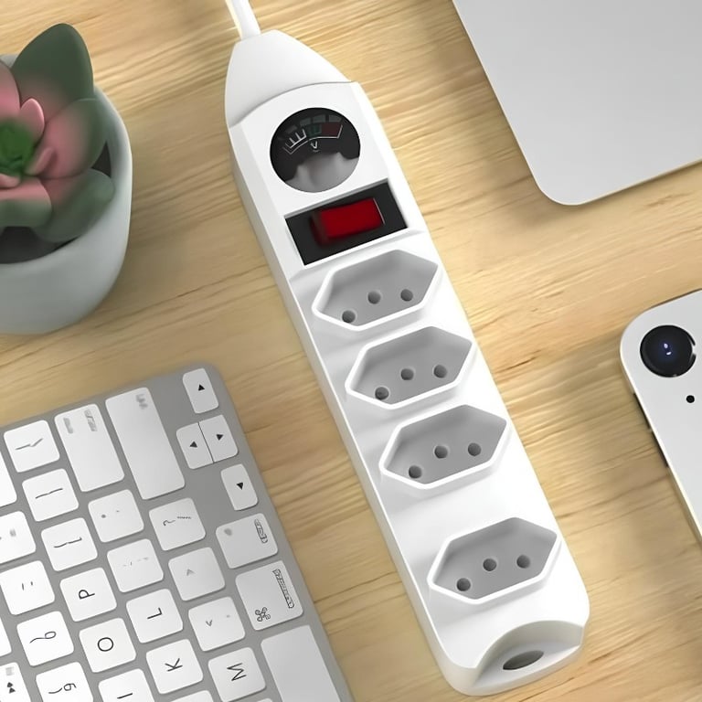 Filtro De Linha Bivolt Quatro Tomadas Cabo Dois Metros Com Voltímetro