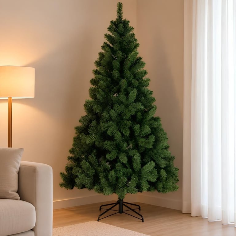 Árvore de Natal Pinheiro 1,80 m com 420 Galhos Verdes Base Metálica e Estrutura Desmontável para Decoração Natalina