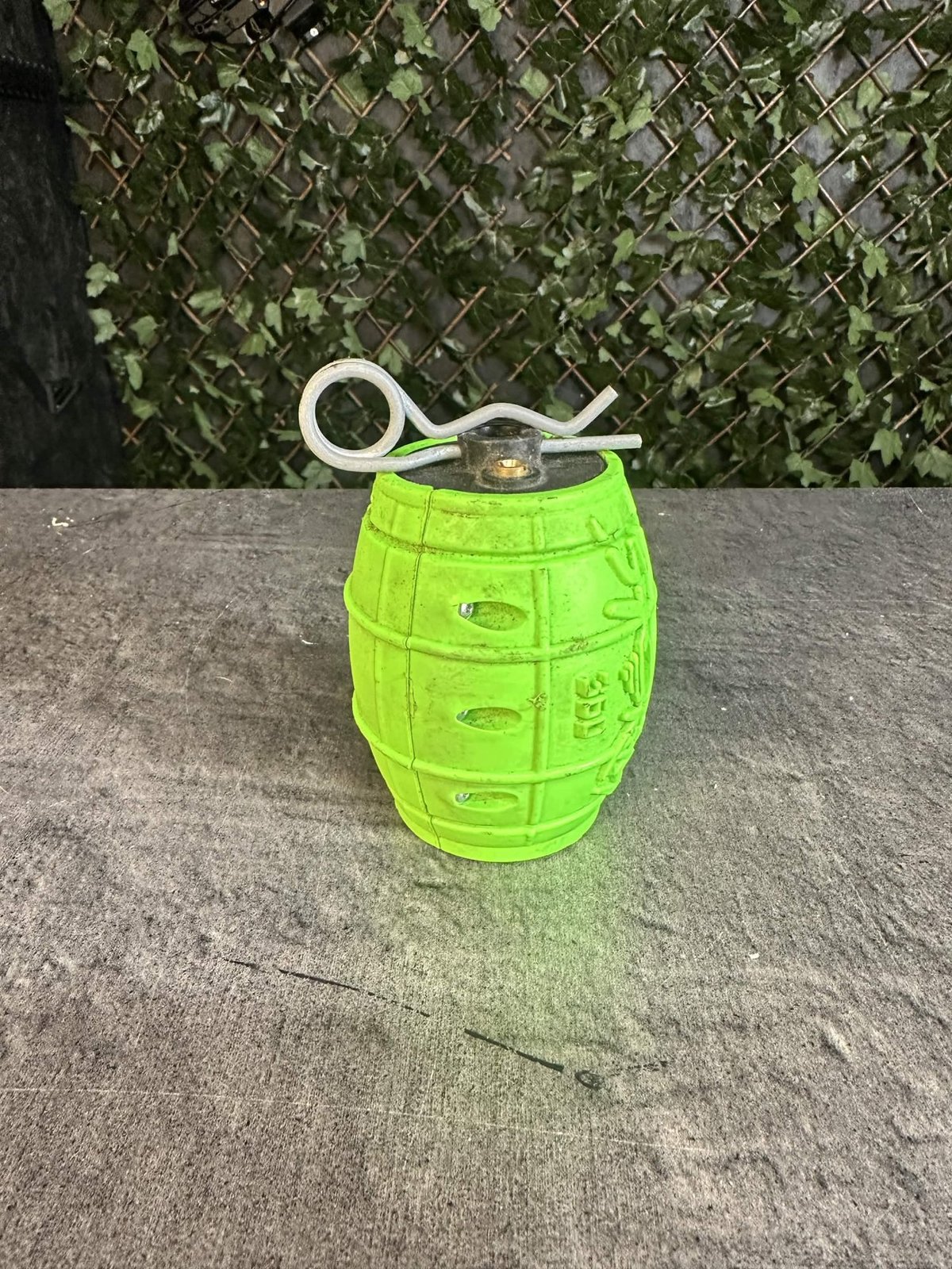 Grenade Storm Gaz