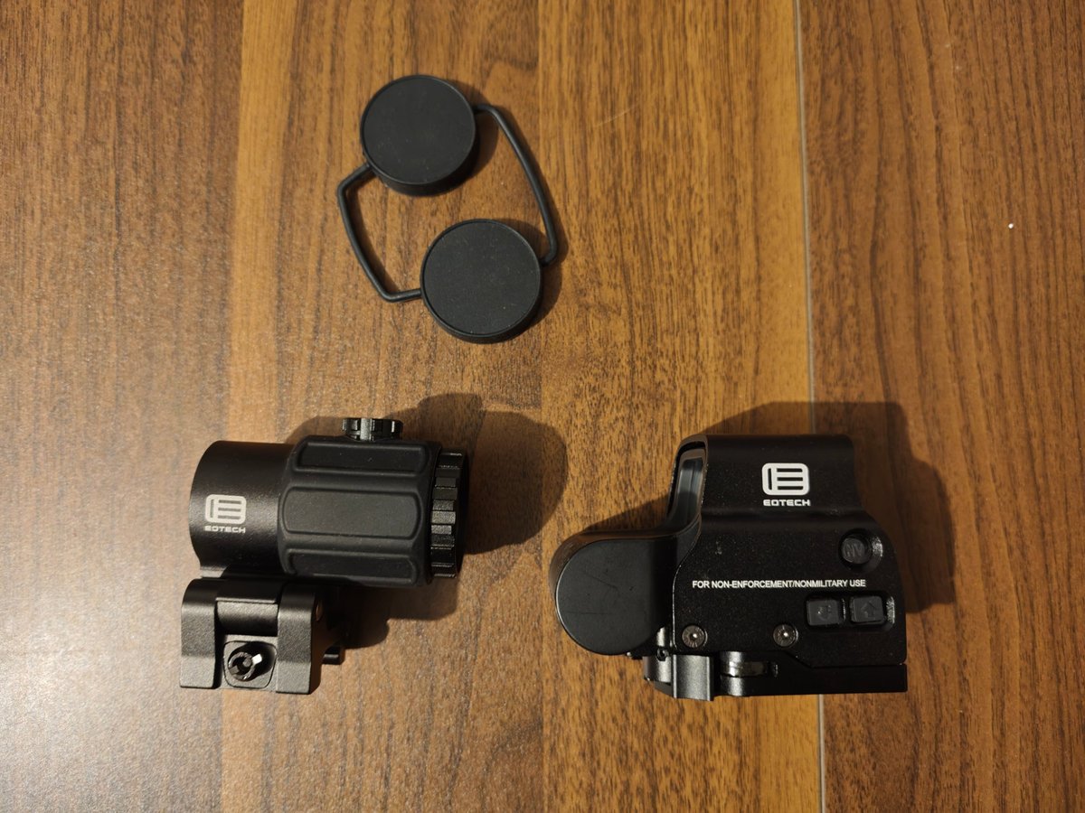 Viseur type Eotech + Magnifieur
