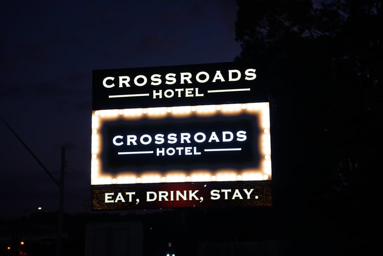 Crossroads Hotel: Pubs in Western Sydney