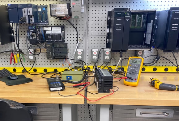 Repair bench