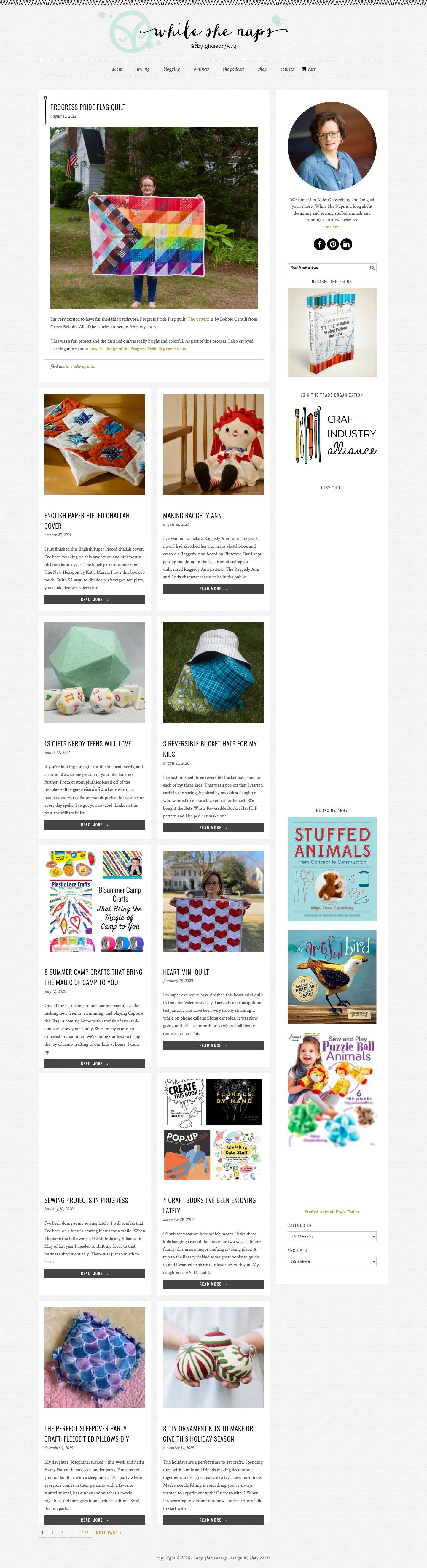 whileshenaps.com - Sewing, blogging, and creative business. - Full Screenshot