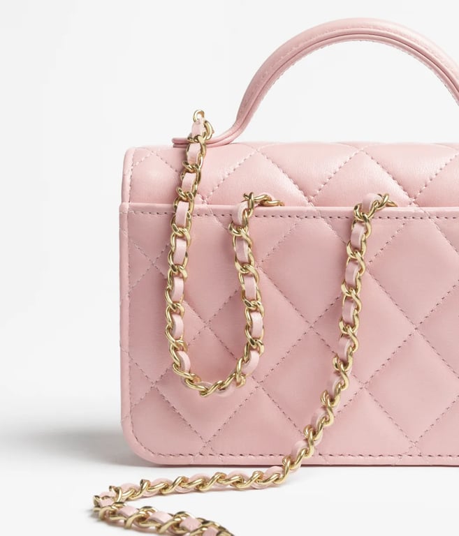 Clutch with chain 3
