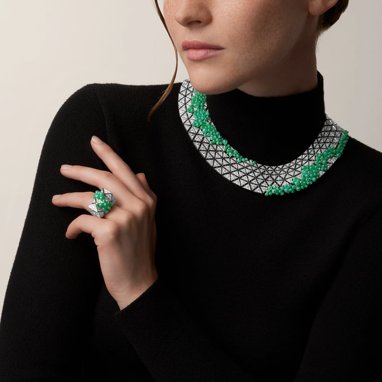 Cartier Libre Tuttitutti ring, chrysoprase 2