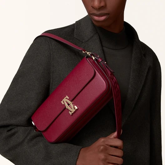 C de Cartier east-west bag 3