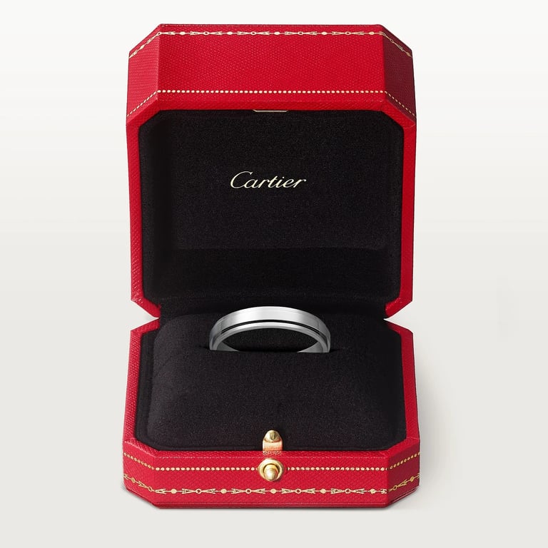 Cartier d'Amour wedding ring, width 3.5 mm 5