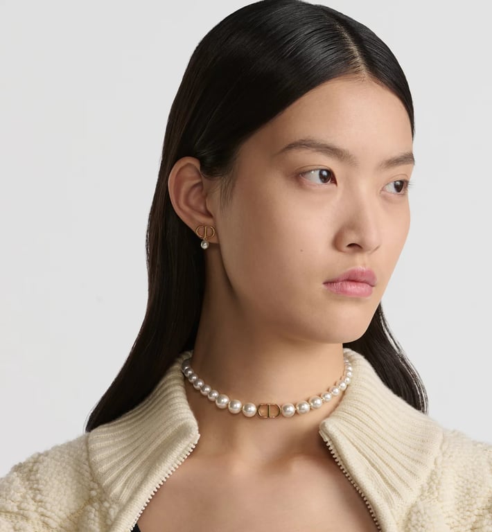 30 Montaigne Short Necklace 2