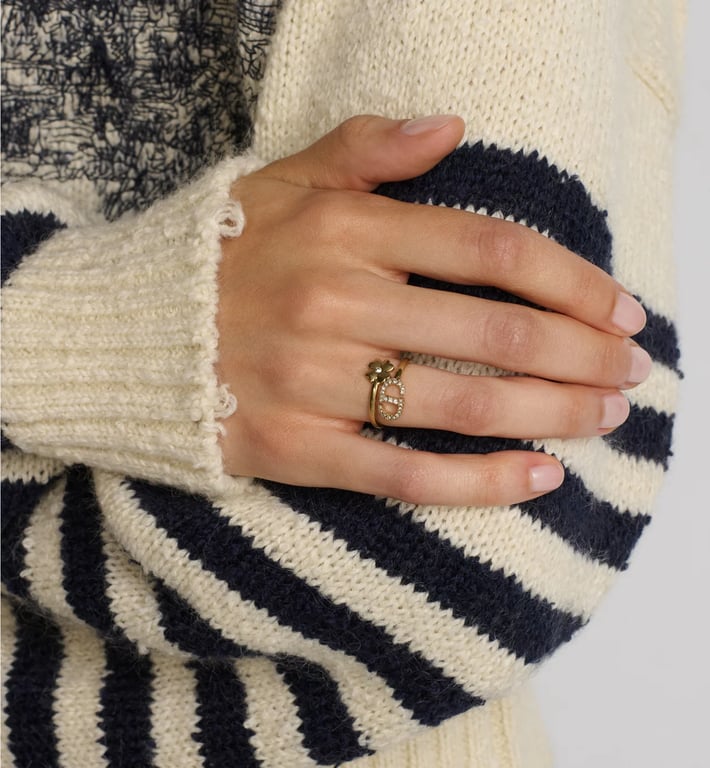 Dior Petit CD Lucky Charms リング DIOR Petit CD Lucky Charms Ring