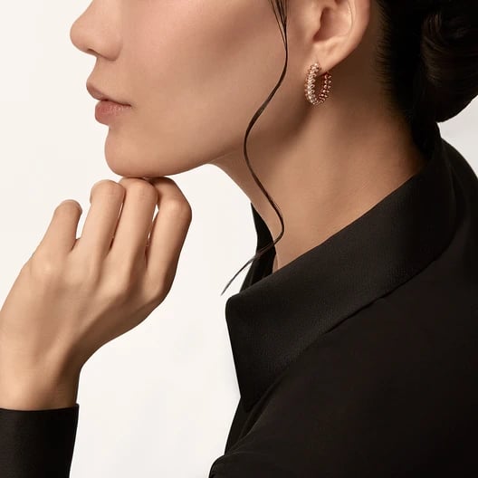 Clash de Cartier hoop earrings, small model, paved 2