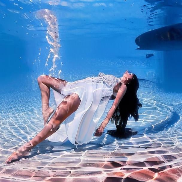 Under the Ocean - AI Model 커버 이미지