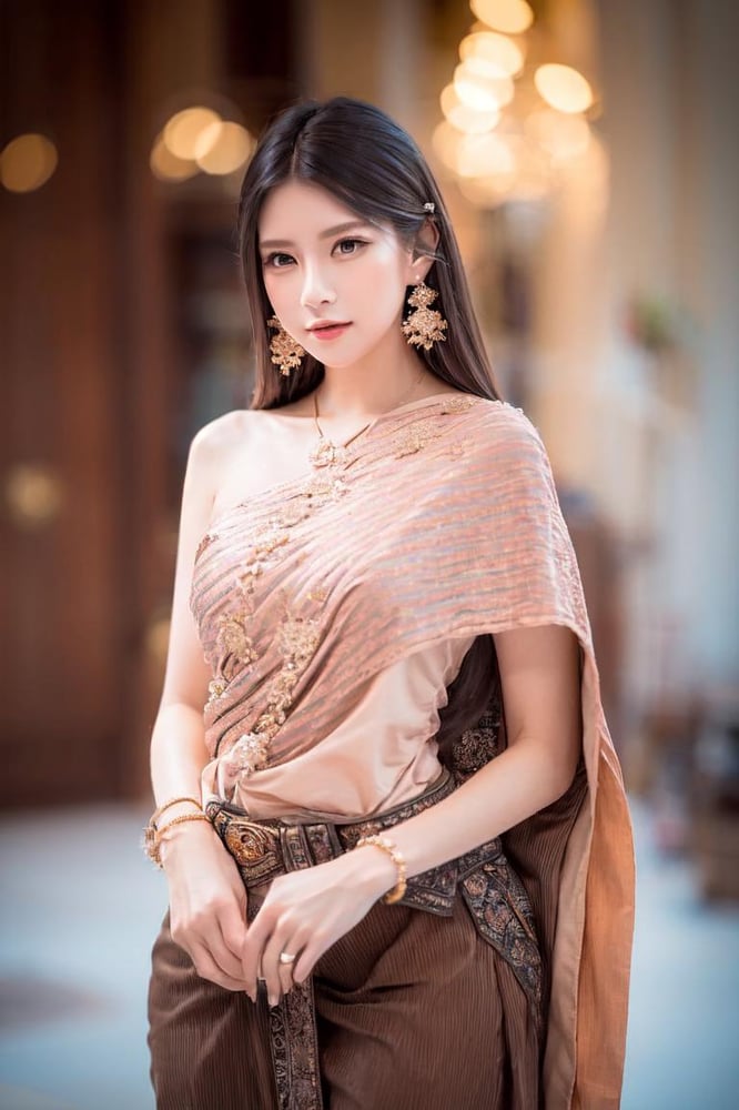 Thailand Tradition Dress - AI Model 커버 이미지
