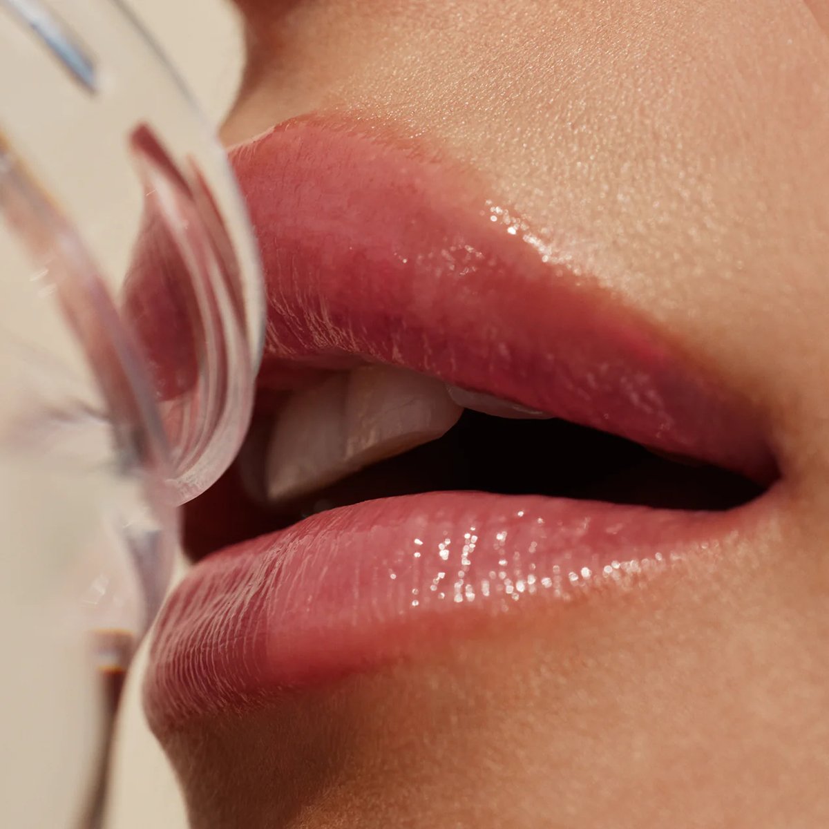 Overglazed Hydrating Lip Gloss