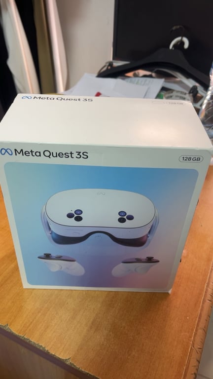 Fotografi e Meta Quest 3S 128GB - Sistemi i ri i realitetit virtual në LIST.AL