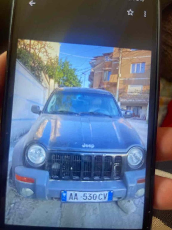 Fotografi e shitet makin  në LIST.AL