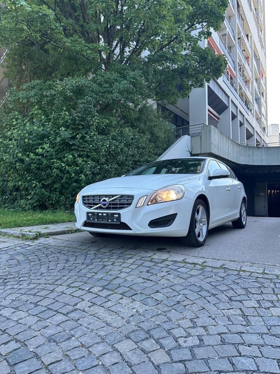 Fotografi e Volvo  në LIST.AL