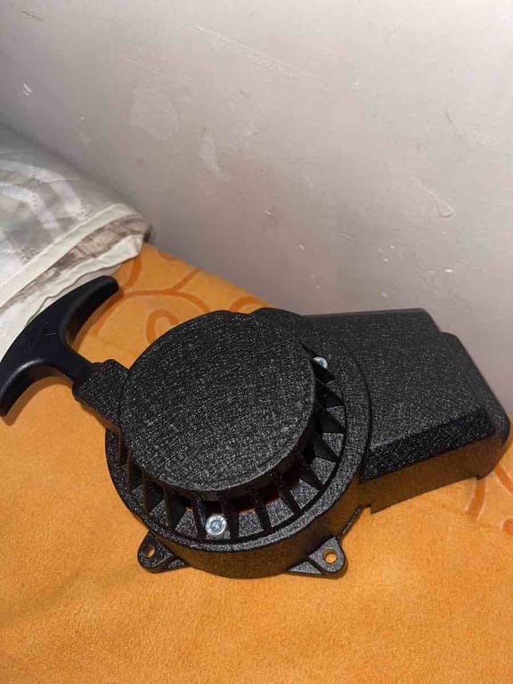 Fotografi e BOMNINE dhe LITAR PER NDEZJE në LIST.AL